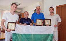 Кметовете Стоянов и Бръчков насърчиха талантливи спортисти /снимки/